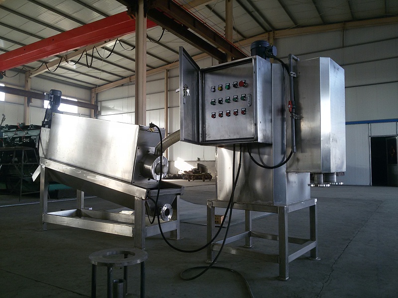 麻豆国产免费環保-疊螺式汙泥脫水機.jpg